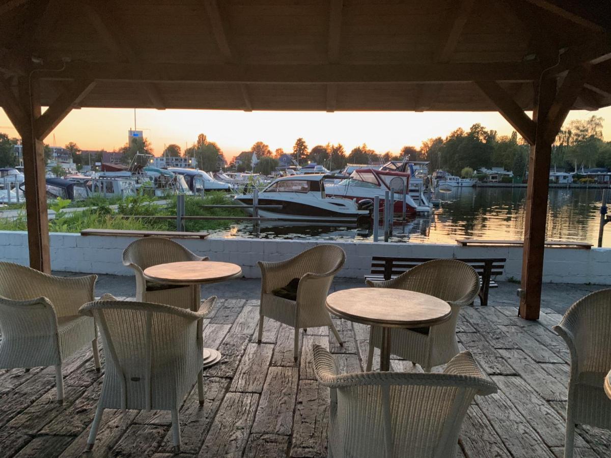 Tiny House Oder Ferienwohnung Auf Der Sunset Marina 柏林 外观 照片