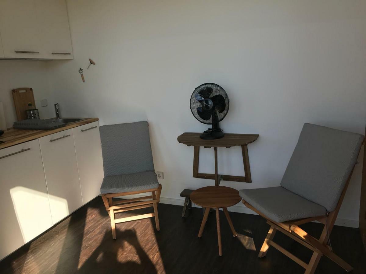 Tiny House Oder Ferienwohnung Auf Der Sunset Marina 柏林 外观 照片
